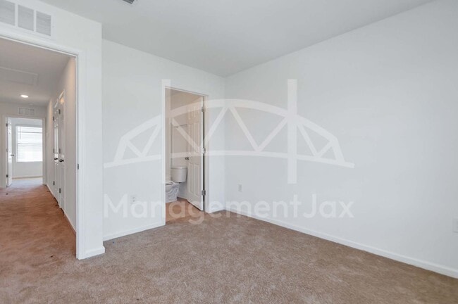 Building Photo - 8330 Zenith Cir