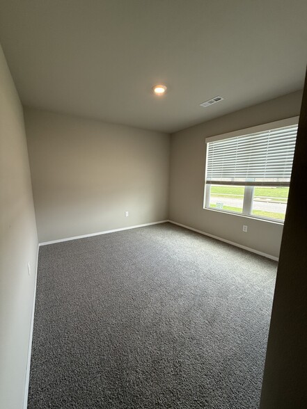 Building Photo - 7947 Windflower Ln