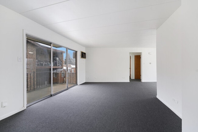 Building Photo - 12510 Vincennes Rd