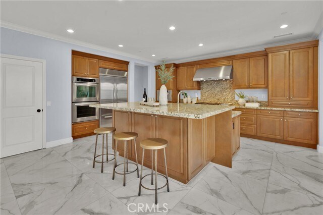 Building Photo - 67 Livia