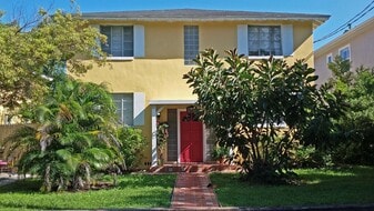 Building Photo - 3417 W San Juan St