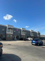 Building Photo - 2206 E US Highway 281