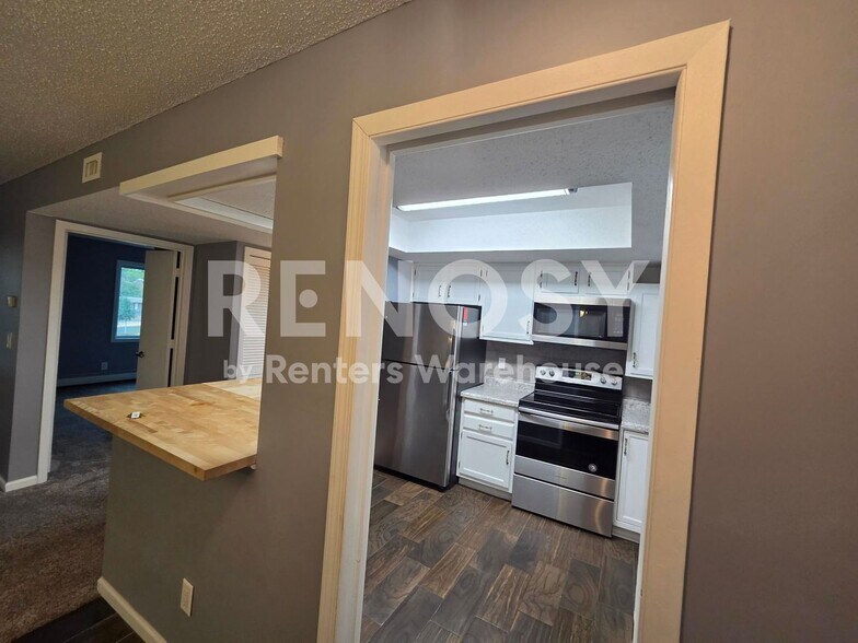 Building Photo - 4710 58th Ave N