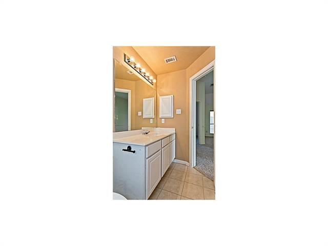 Building Photo - 2448 Loch Haven Ct