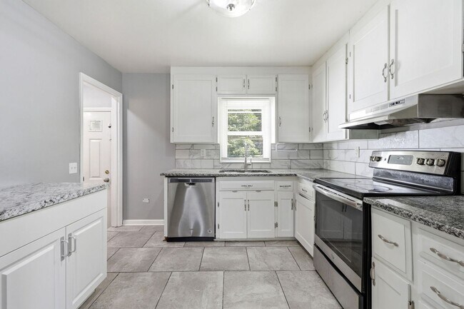 Building Photo - 2602 NW 86th St