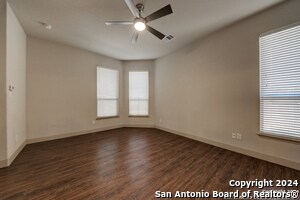 Building Photo - 511 Pecan Forest