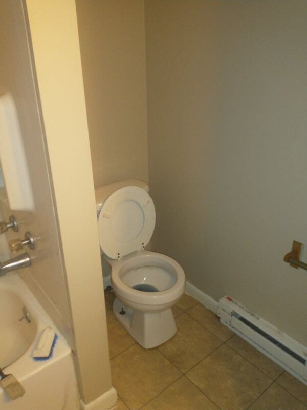 Building Photo - 384 Washington St