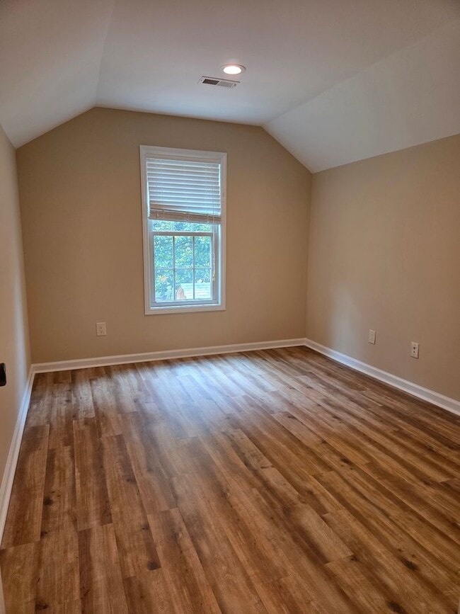 Building Photo - 2 bedroom in Sherills Ford