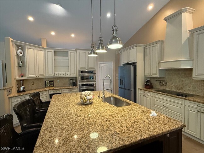 Building Photo - 2347 Coach House Ln