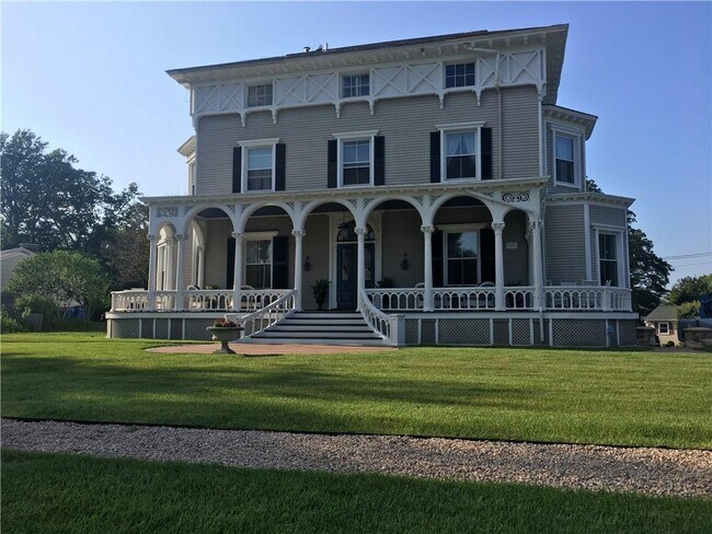 Building Photo - 6 Restmere Terrace