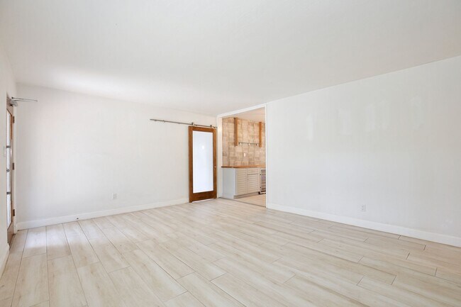 Building Photo - 2401 Albert Lee Pkwy