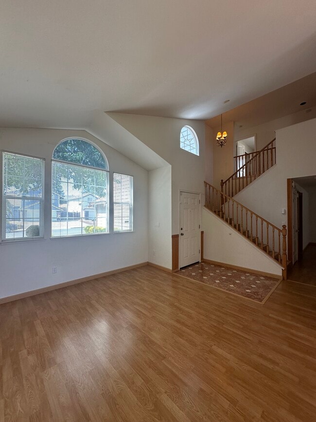 Building Photo - 1745 Mt Hamilton Dr