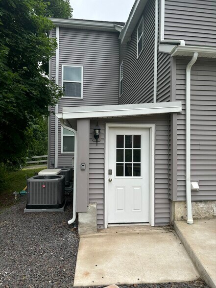 Lower level storage entry - 31 Church Rd