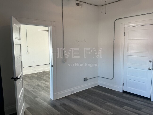 Building Photo - 4539 Montgomery Rd