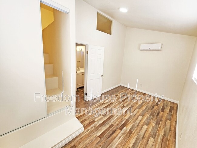 Building Photo - 5391 Money St