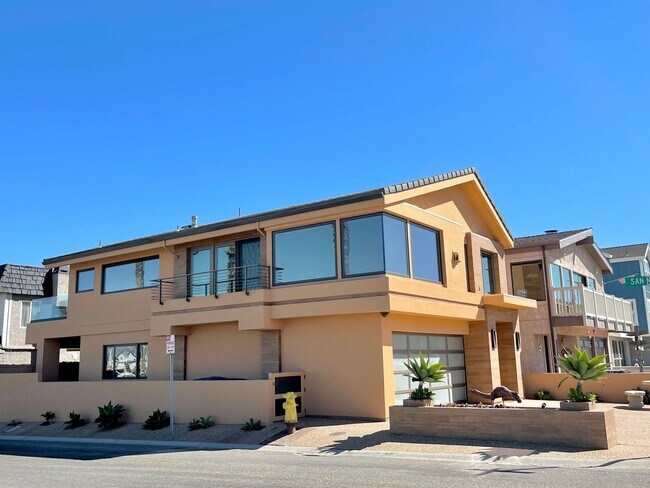 Building Photo - 2524O- Amazing Waterfront | FURNISHED