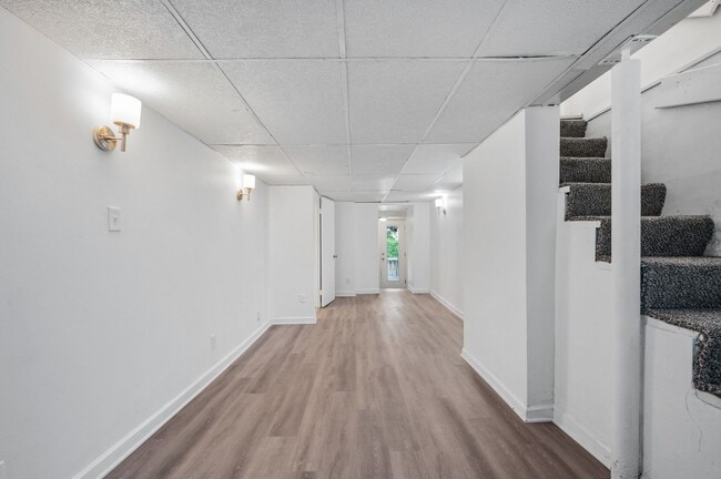 Building Photo - 5 bed 2 bath - Great Brookline location.  ...