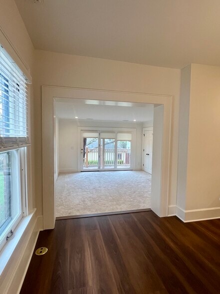 Building Photo - 676 Mohawk St,