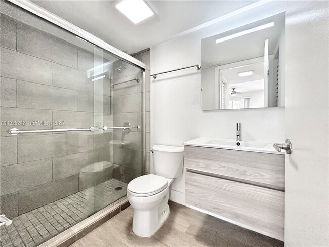 Building Photo - 6340 La Costa Dr