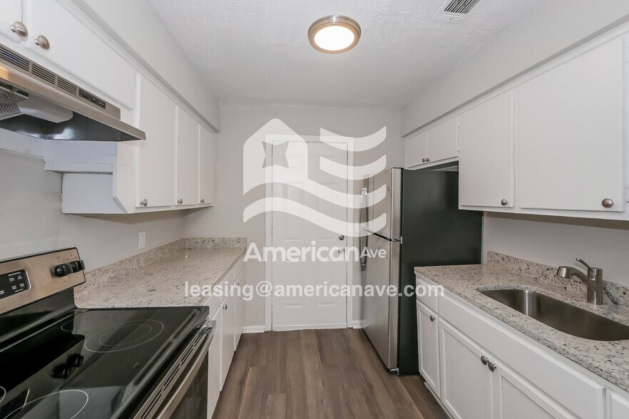 Building Photo - 5631 Mill Branch Rd