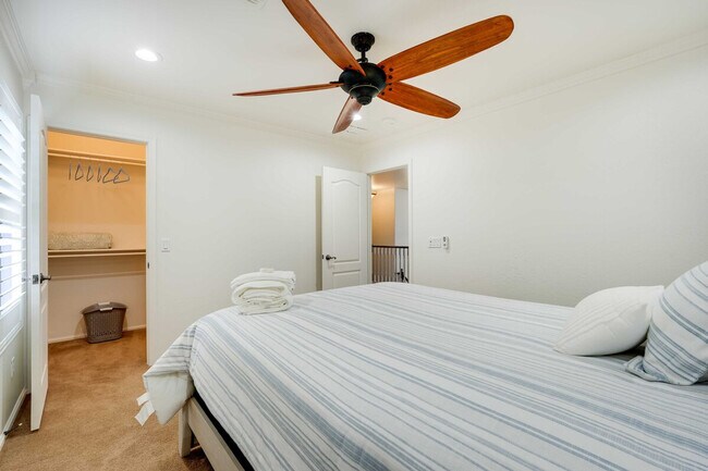 Building Photo - 17547 W Eugene Terrace