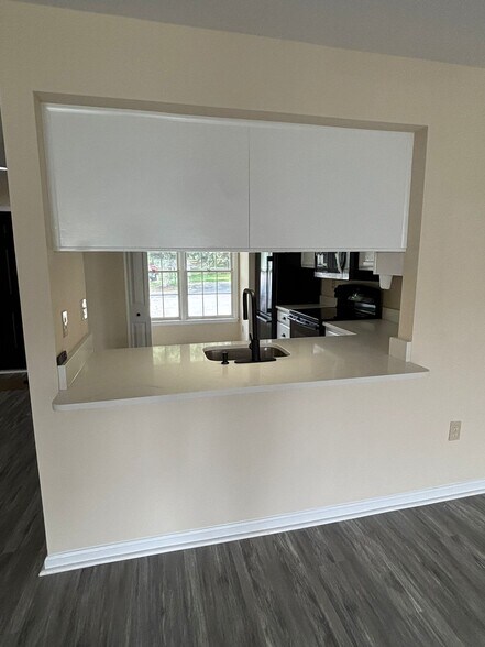 Building Photo - 8410 Burchap Dr