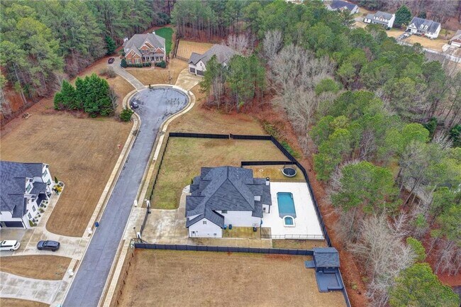 Building Photo - 960 Nours Cir SE