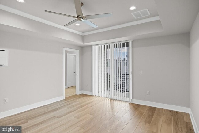 Building Photo - 2150 Northbank Pl