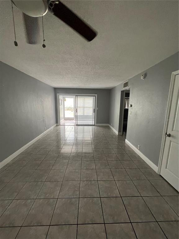 Building Photo - 1433 S Belcher Rd