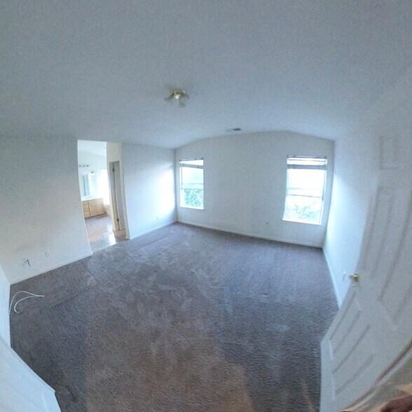 Master Bedroom - Looking In - 1245 Mayberry Ln