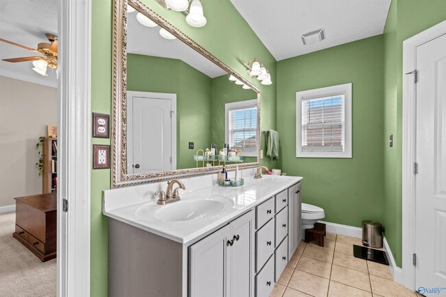 Building Photo - 25850 Iron Gate Dr