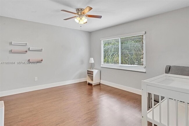 Building Photo - 10301 Panama St