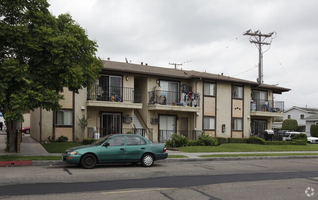 Building Photo - 200 N Citron St