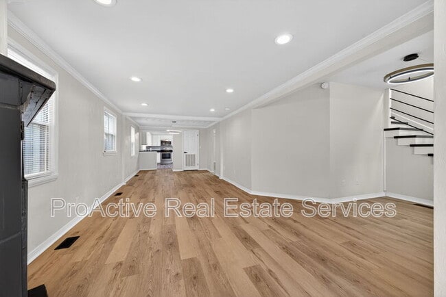 Building Photo - 1316 22nd St