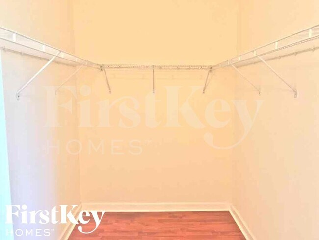 Building Photo - 11912 SW 126th Ln