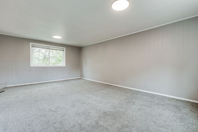 Building Photo - 311 Boggs Ave