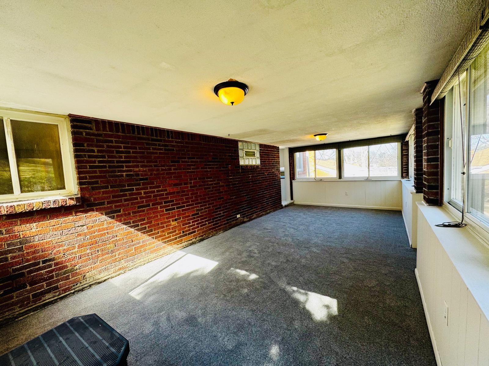 Building Photo - 132 Key Dr