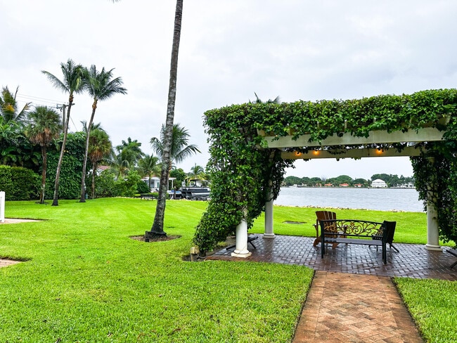 Building Photo - 137 Ocean Cay Way