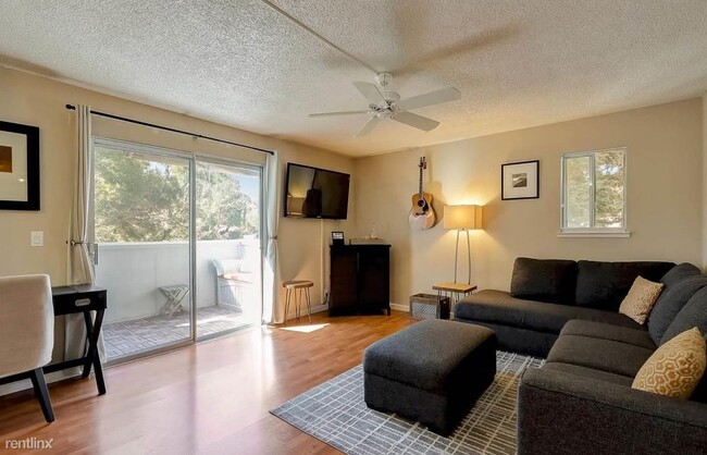 Building Photo - 2 br, 1 bath Condo - 29629 Mountain Oak Co...