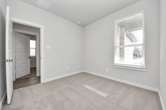 Building Photo - 16981 Juniper Blossom Bnd