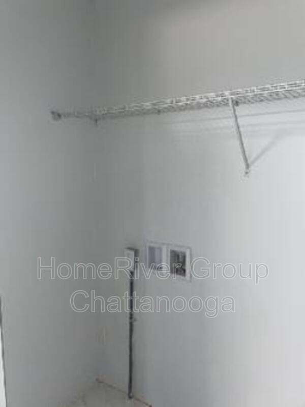 Building Photo - 2027 Lee St