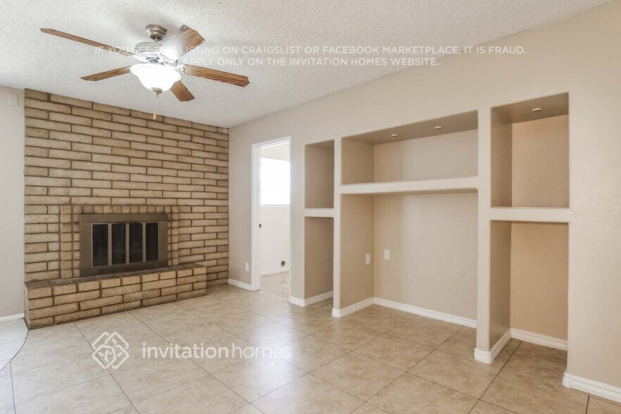 Building Photo - 7525 W Pinchot Ave