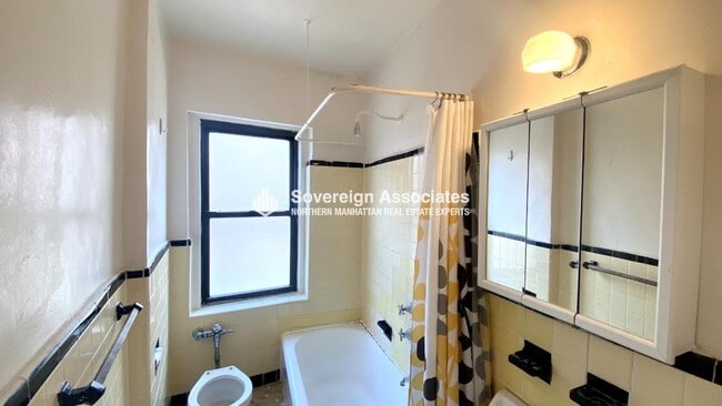 Floorplan - 4700 Broadway