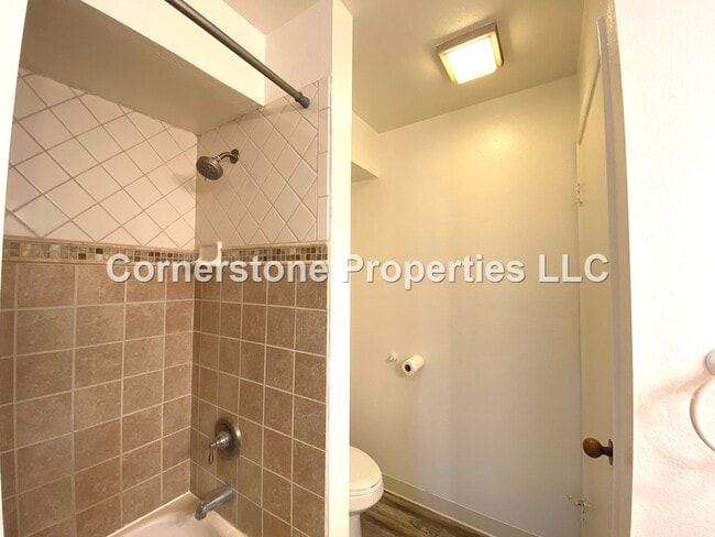 Building Photo - 2069 California Ave