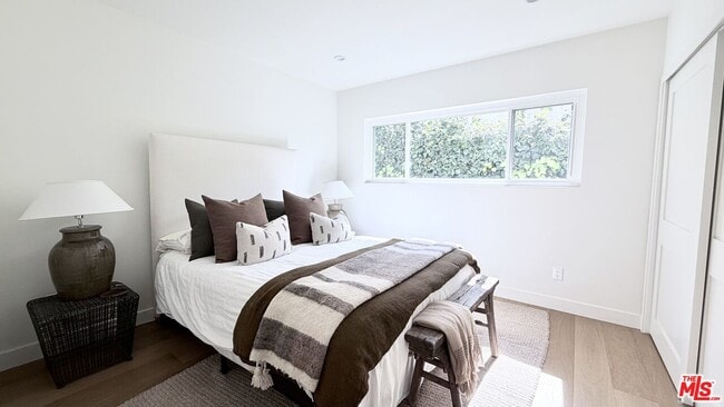 Building Photo - 3852 Sherview Dr