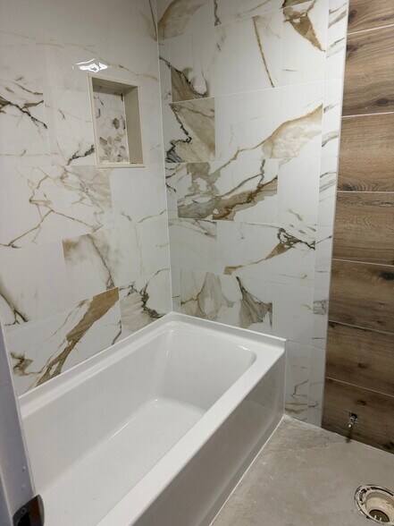 New Bath - 31 Pebble Beach Cir