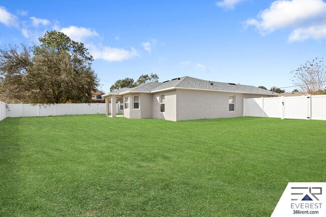 Building Photo - 39 Firethorn Ln