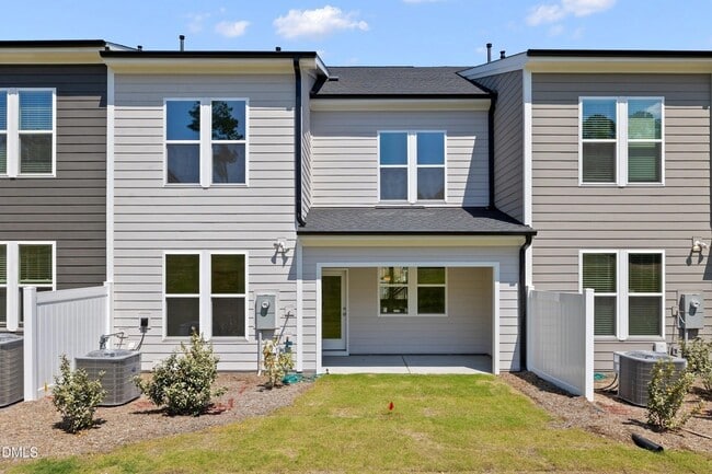 Building Photo - 1205 Bell Heather Rd