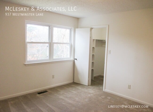 Building Photo - 937 Westminster Ln