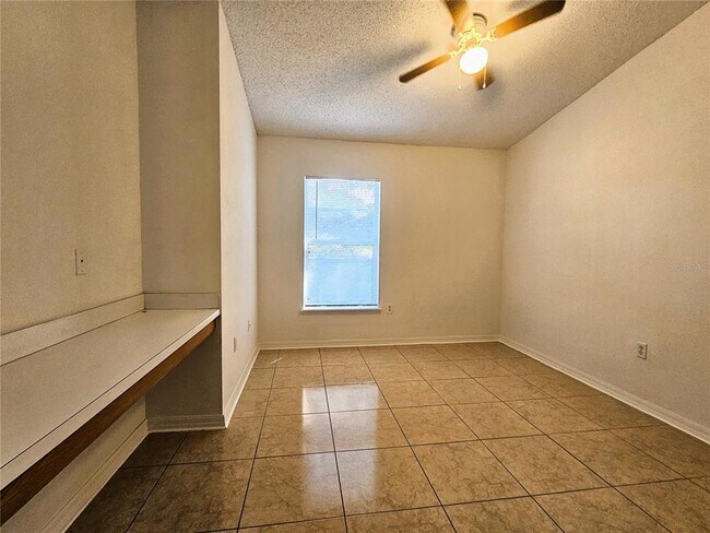 Building Photo - 921 Bristle Cone Ct
